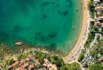 Jubarte Hotel by Ins  lito allows 18 year olds to book a room