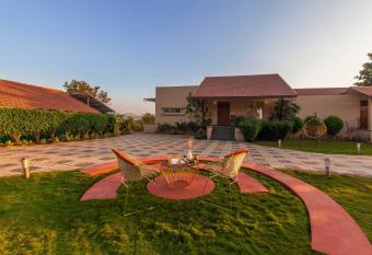 StayVista at Luna Villa allows 18 year olds to book a room