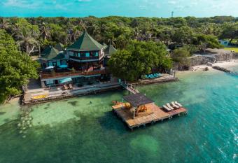 Rosario EcoHotel has Balcony rooms