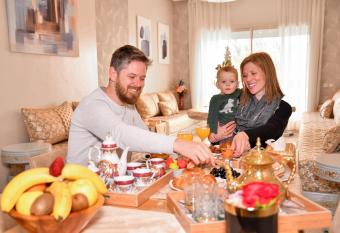 Luxurious Apartment Nouacer Near the Airport with Garden View has Balcony rooms