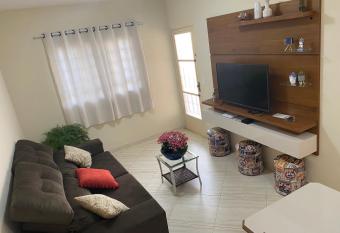 Casa em Brotas 1 allows 18 year olds to book a room