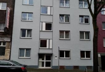 Haus Elbert 2 allows 18 year olds to book a room