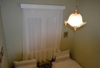 Paris house 2 has Balcony rooms