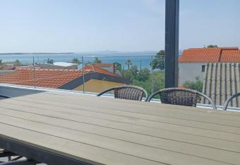 Apartment Borna has Balcony rooms