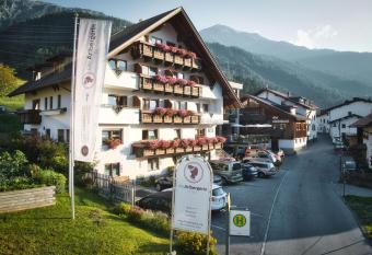 Hotel die Arlbergerin ADULTS FRIENDLY 4 STAR allows 18 year olds to book a room