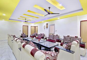 OYO HOME 78802 Balaji Bhawan Jhajra allows 18 year olds to book a room