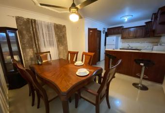 1dr Cozy Apt Easy Transprestaurant Near has Smoking/Balcony rooms