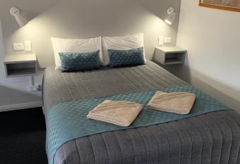 Glen Innes Motel allows 18 year olds to book a room