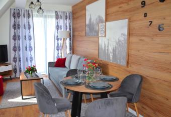 Apartamenty Grapa has Balcony rooms