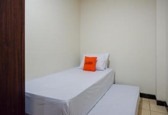 KoolKost near Kawasan Simpang Lima Semarang allows 18 year olds to book a room