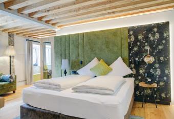 Boutique Hotel im Auracher L  chl has Balcony rooms