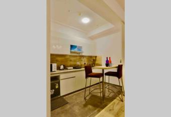 The Groovy Square near India Expo Mart has Balcony rooms