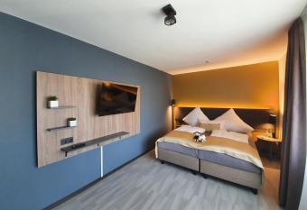 Hotel Das Augustin allows 18 year olds to book a room