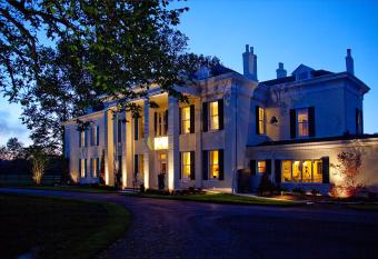 Riverside Inn Bed and Breakfast allows 18 year olds to book a room