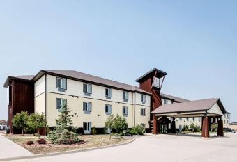 Black Gold Suites allows 18 year olds to book a room