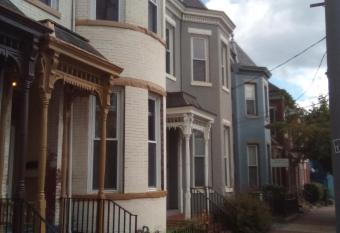 Orange Wildflowers allows 18 year olds to book a room