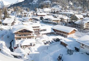 Hotel Zum Gourmet has Balcony rooms