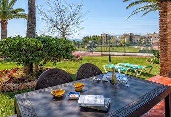 Bungalow sea view, pool, tennis, beach 5min walk has Balcony rooms