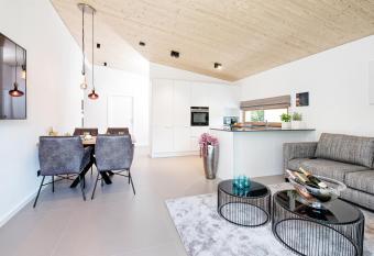 Privates Ferienhaus Velden 24 Home allows 18 year olds to book a room