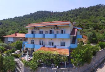 Haus Sofis has Balcony rooms