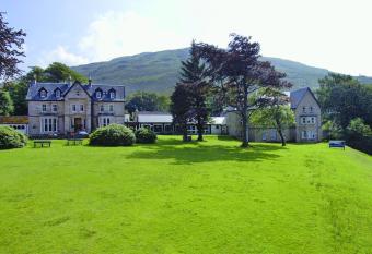 Claymore Hotel allows 18 year olds to book a room