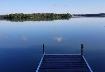 La Parade du Huard - Lac et Spa has rooms with a private hot tub