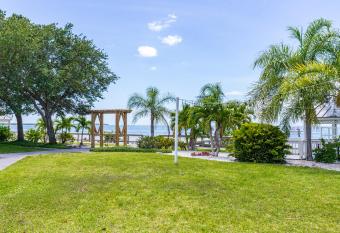 The Artful Nook has Balcony rooms