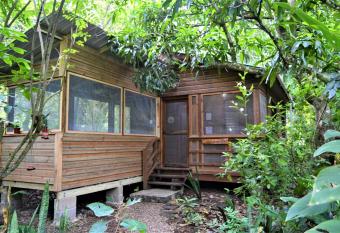 Iguana Roost Tourism Gold Standard Fully Equipped two Bedroom Cabin has Balcony rooms