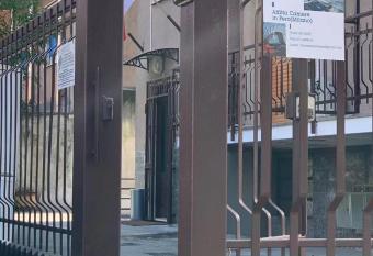 NEW FAMILY INN has Balcony rooms