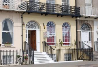 The Edenhurst Guesthouse allows 18 year olds to book a room