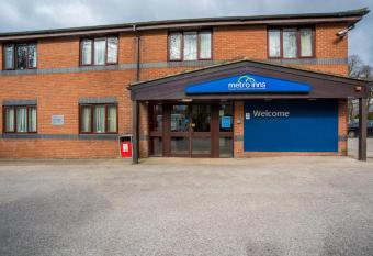 Metro Inns Huddersfield allows 18 year olds to book a room