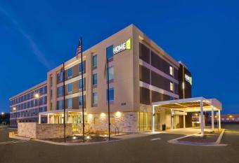 Home2 Suites by Hilton Tucson Airport has Balcony rooms