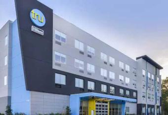 Tru by Hilton North Little Rock has Balcony rooms