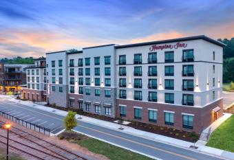 Hampton Inn Blue Ridge has Balcony rooms