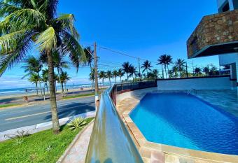 Residencial Jo  o Orisaka allows 18 year olds to book a room