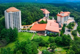 Kusatsu Onsen Hotel Village has Balcony rooms