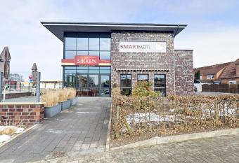 SmartMotel Emden - by Quartier96 GmbH allows 18 year olds to book a room