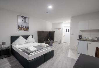 My Apartment im Bremer Viertel has Balcony rooms