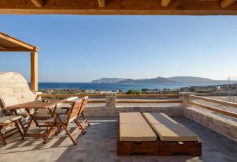 KalamitsiView Studios has Balcony rooms