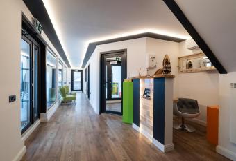 Alter Ego has Balcony rooms