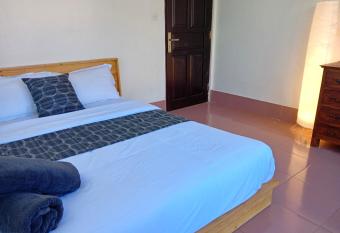 Mama Mega Homestay has Balcony rooms