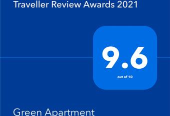 VICTORIEI by GREEN APARTMENTS has rooms with a private hot tub