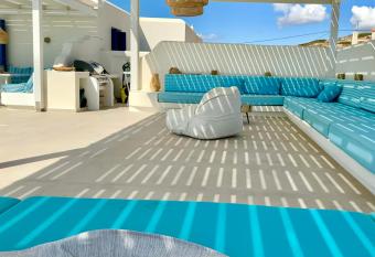 Villa Sun allows 18 year olds to book a room