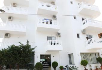 Hotel Driloni allows 18 year olds to book a room