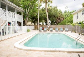 Sunburst North has Balcony rooms