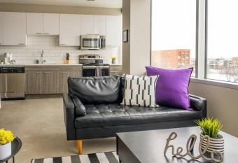 FRONTDESK Flashcube Apts Downtown Kansas City allows 18 year olds to book a room