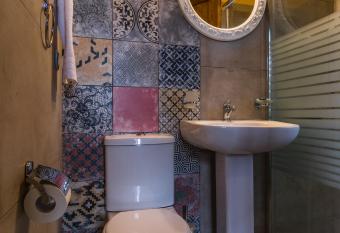 iole boutique house has rooms with a private hot tub