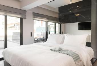 LUX&EASY Athens Downtown Apartments allows 18 year olds to book a room