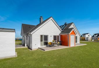 Saltwater allows 18 year olds to book a room