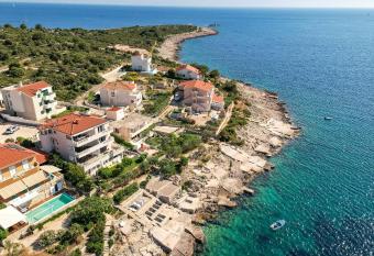 Rajcic Apartments has Balcony rooms